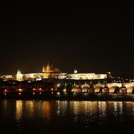 Grace Apartment By Prague Castle Buitenkant foto